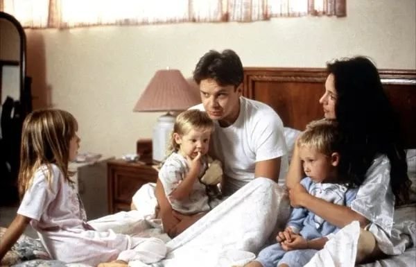 电影《银色·性·男女》剧照(1993),改编自雷蒙德·卡佛的故事