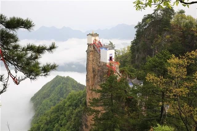 五一探秘秦岭腹地 登塔云山金顶 赏跆拳道巅峰对决