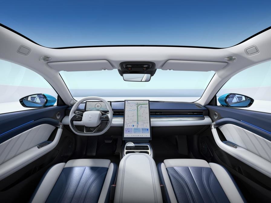 以科技平权，终结跑车特权，哪吒GT正式发布年轻人的第一台GT跑车