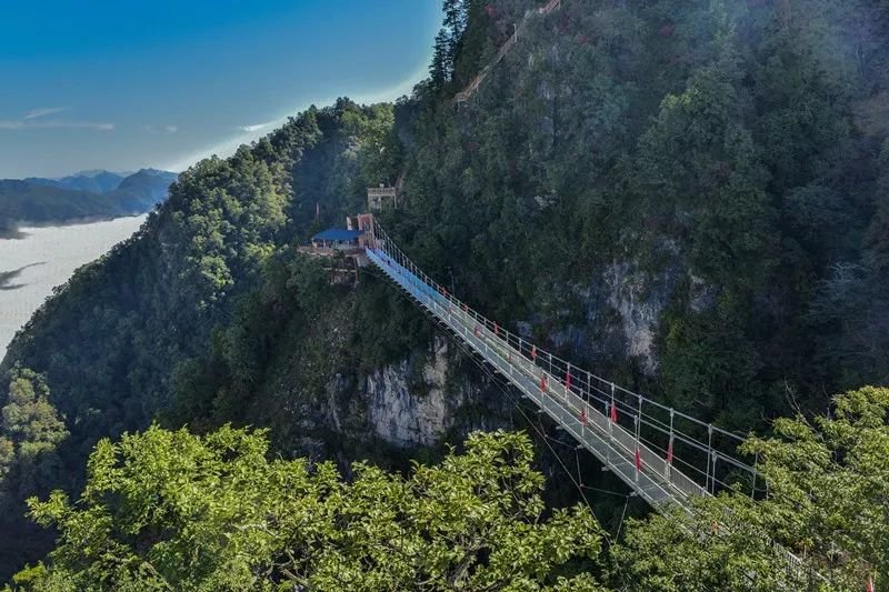 五一探秘秦岭腹地 登塔云山金顶 赏跆拳道巅峰对决