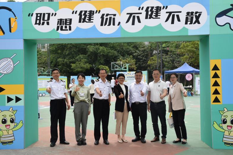 一“职”守护 不“健”不散!龙岗区职业健康快车顺利抵达终点站