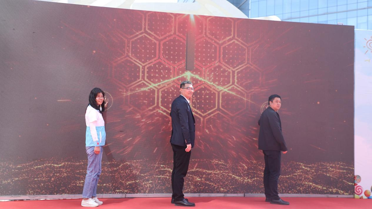 “彩虹行动--关爱白血病患儿非亲缘造血干细胞移植困难家庭”人道救助项目正式启动