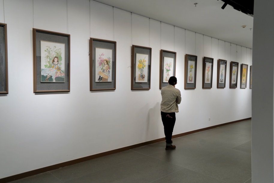 “会画画的人不会老去”《在他们看来》绘画展南京开幕