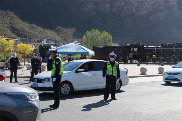 保定野三坡景区管委会：“五一”小长假进入景区游客18.6万人次