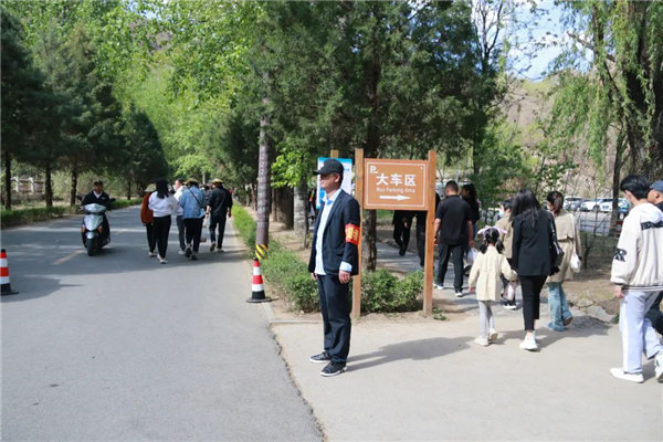 保定野三坡景区管委会：“五一”小长假进入景区游客18.6万人次