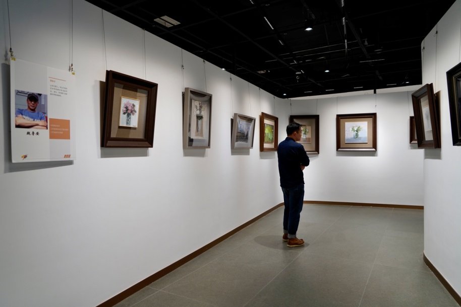 “会画画的人不会老去”《在他们看来》绘画展南京开幕