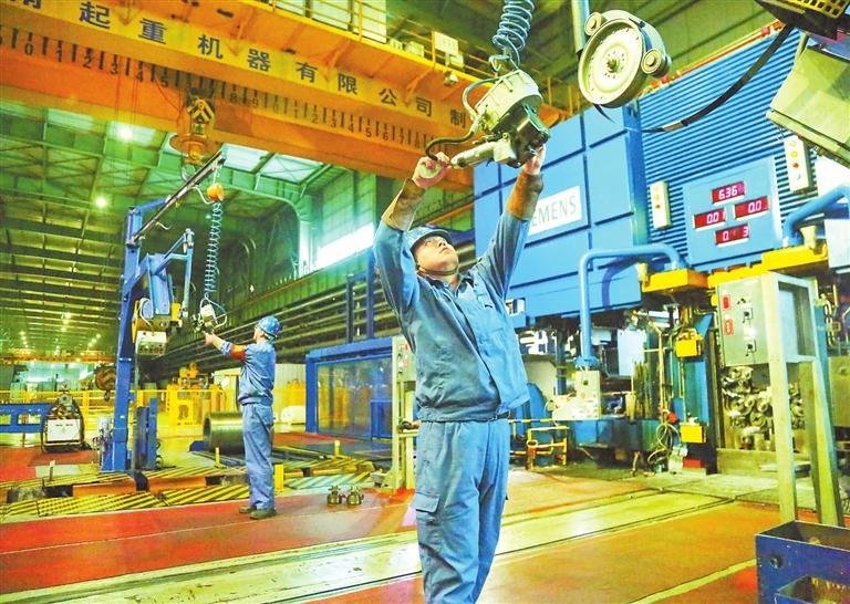 坚守岗位保生产