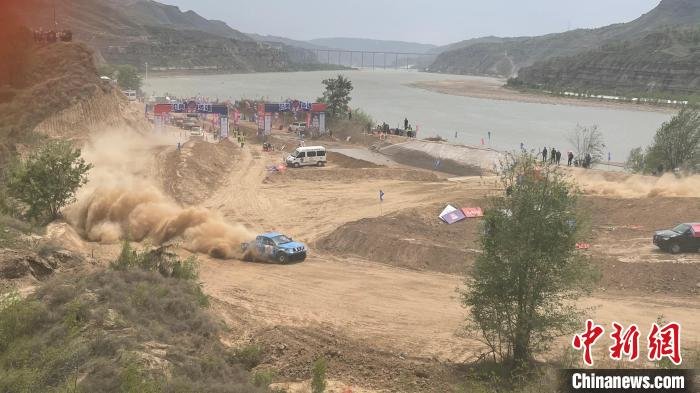 图为比赛现场。　杨静 摄