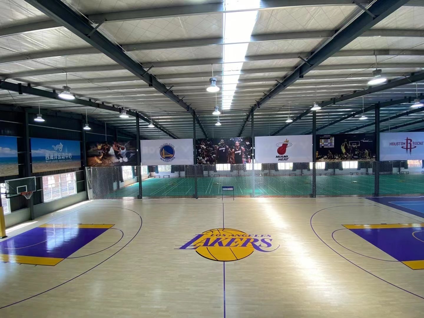 武汉蔡甸：标准运动馆场嵌入社区市民健身更便捷