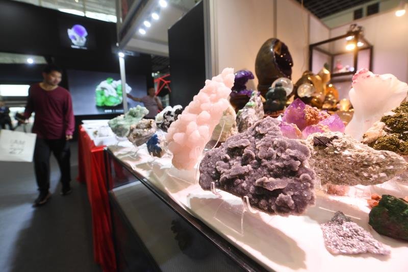 2023中国南京（国际）矿博会开幕 数十万件矿物宝石化石集体亮相