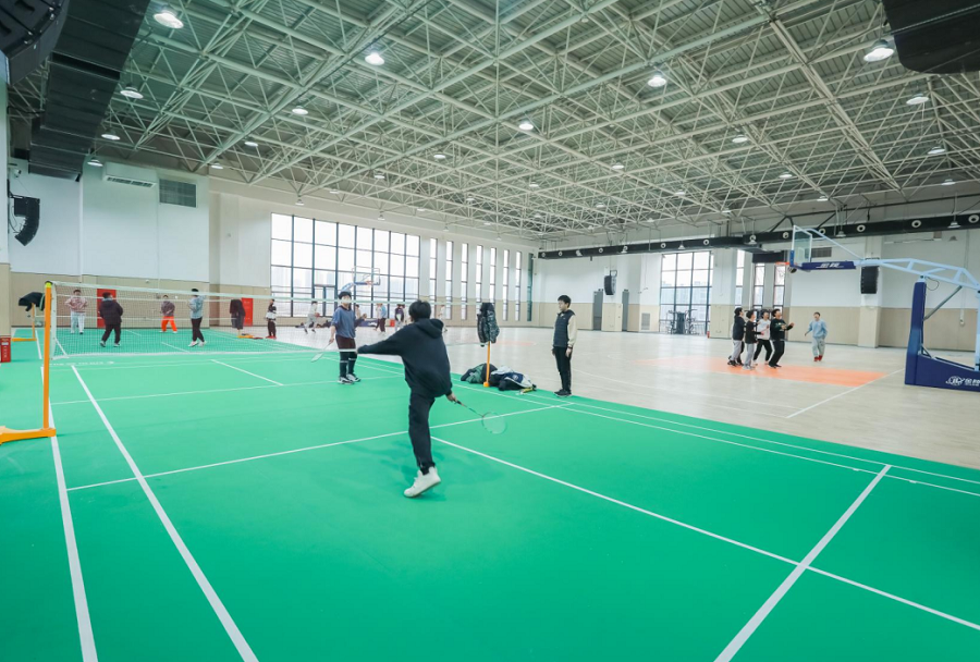 郑州市第五十六高级中学:三尺讲台天地宽,一寸丹心育桃李