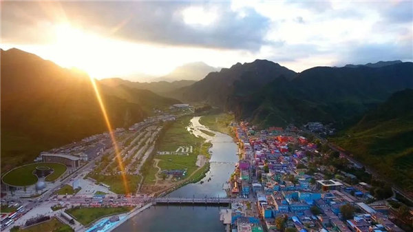 保定野三坡景区管委会：“五一”小长假进入景区游客18.6万人次