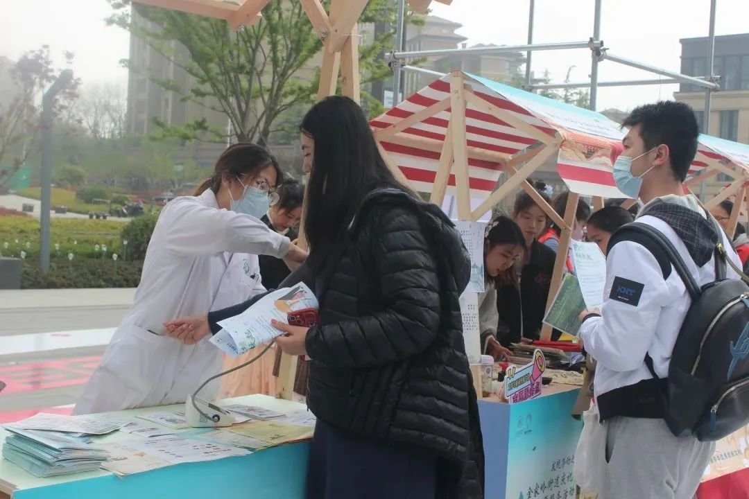 发现劳动之美，弘扬文明新风——金家岭街道举办庆祝“五一”国际劳动节志愿服务活动暨惠民文艺演出