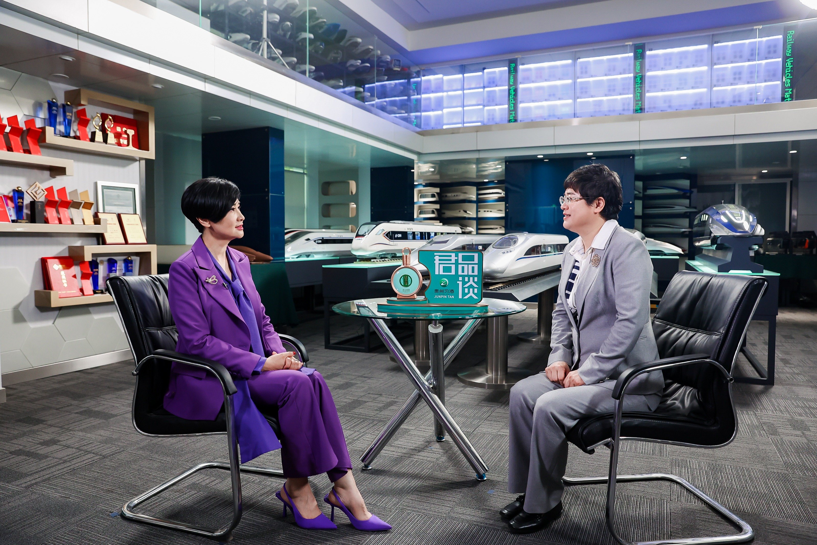 君品谈 | 梁建英:坐火车是一件很有情怀的事情