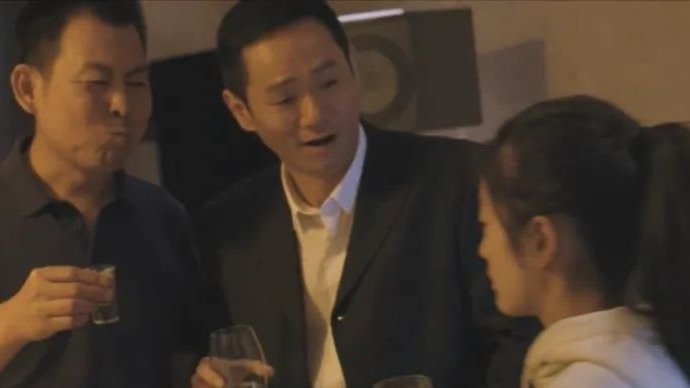 没有一个年轻人,能逃过爹味攻击_凤凰网