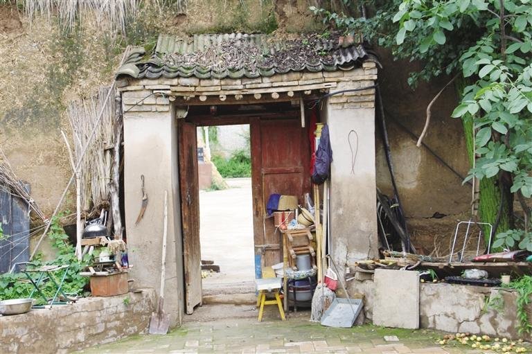 张一悟故居大门