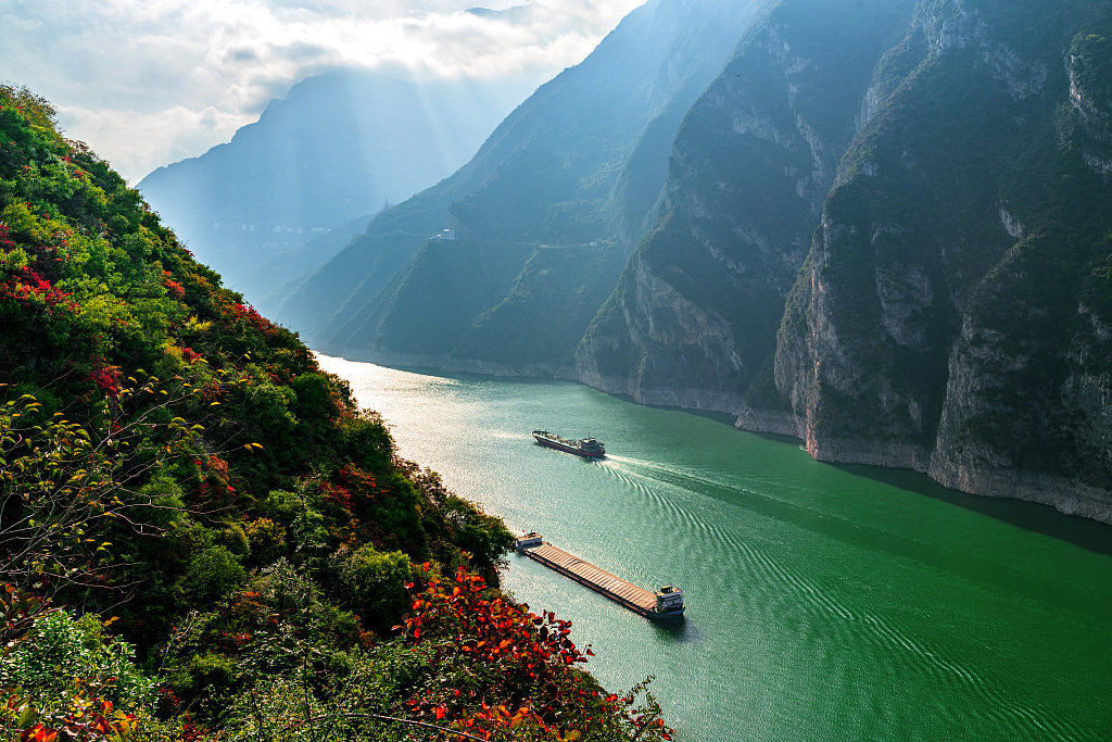 三峽大壩旅遊區迎來今年第100萬名遊客！