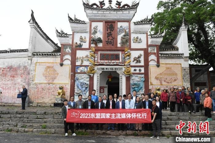 探访湖南千年历史荆坪古村：在创意中传承历史