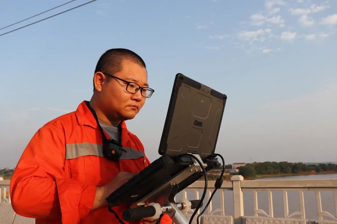 昌景黄高铁江西段开始轨道精调 为年底全线具备开通运营条件奠定基础