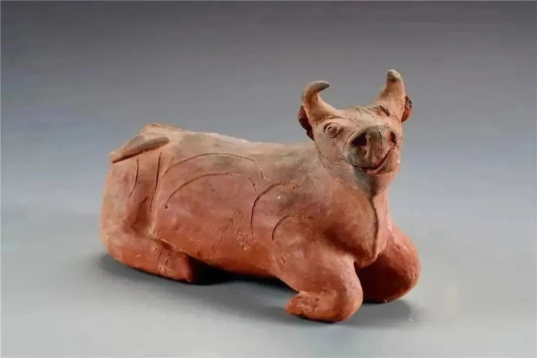 陶牛 2020年荔湾区广雅中学出土 广州市文物考古研究院藏