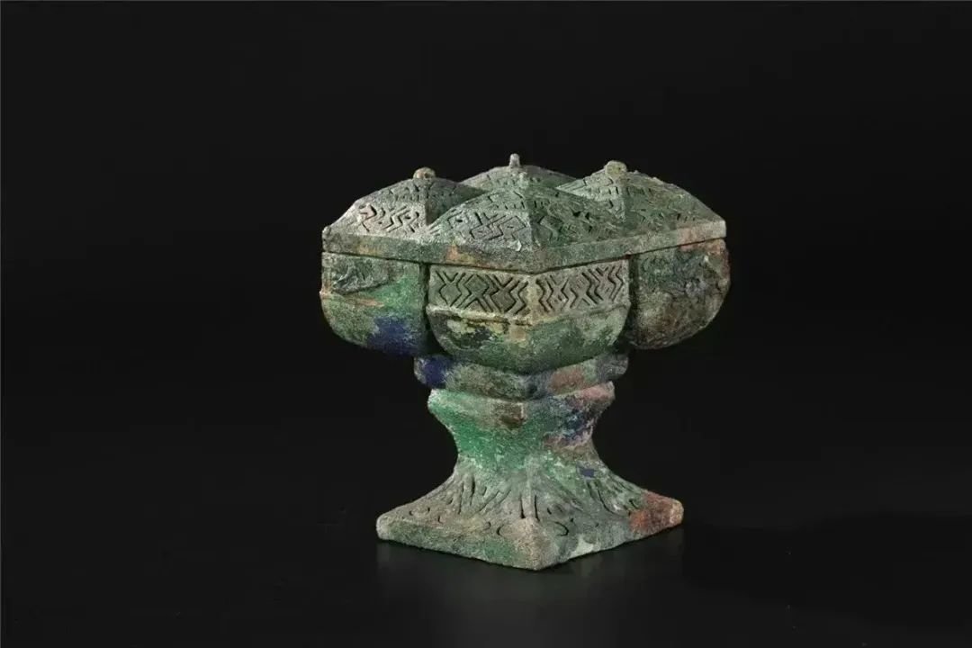 四连体铜熏炉 西汉南越国时期 1983年南越文王墓出土 南越王博物院藏