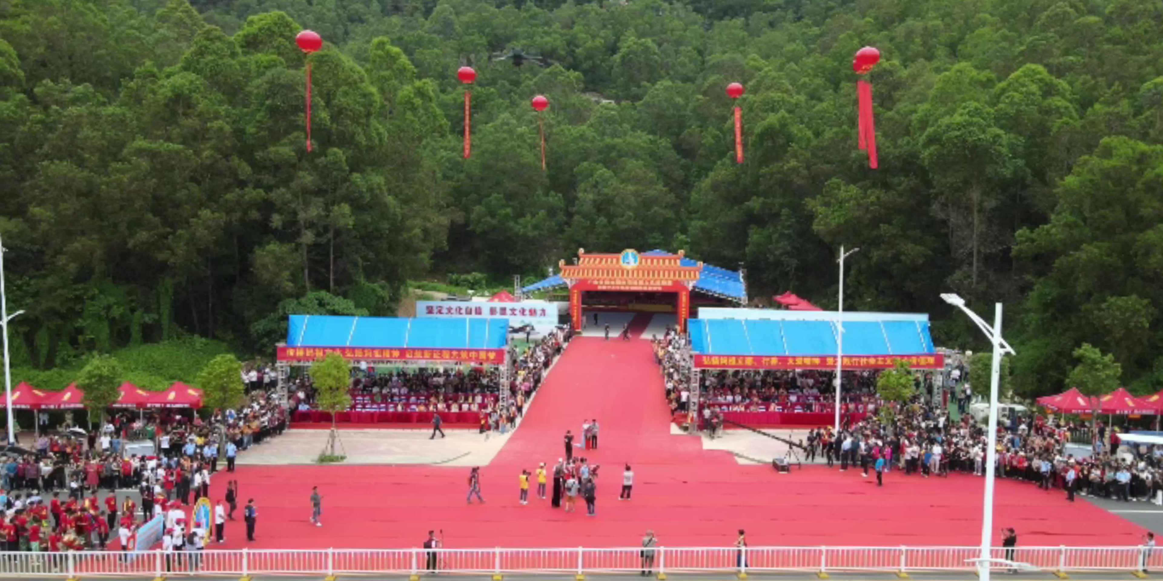 【视频】海丰首届妈祖巡游县城人山人海