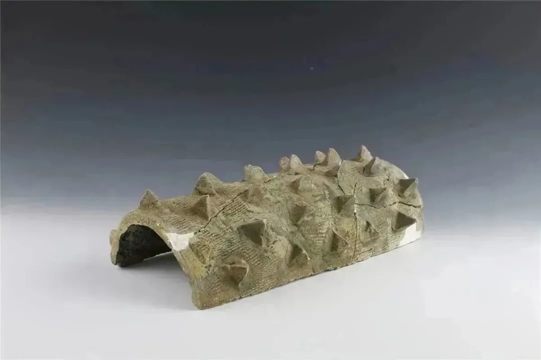 带钉筒瓦 西汉南越国时期 1995年南越国宫署遗址出土 南越王博物院藏