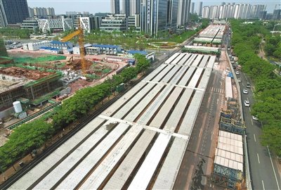 赣南大道快速路向赣州蓉江新区和南康区不断延伸。