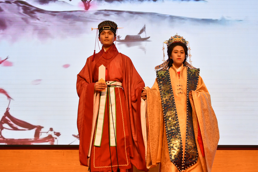 百场文化精品进校园活动启动 汉服长春走进吉大校园上了一堂精彩的传统文化课