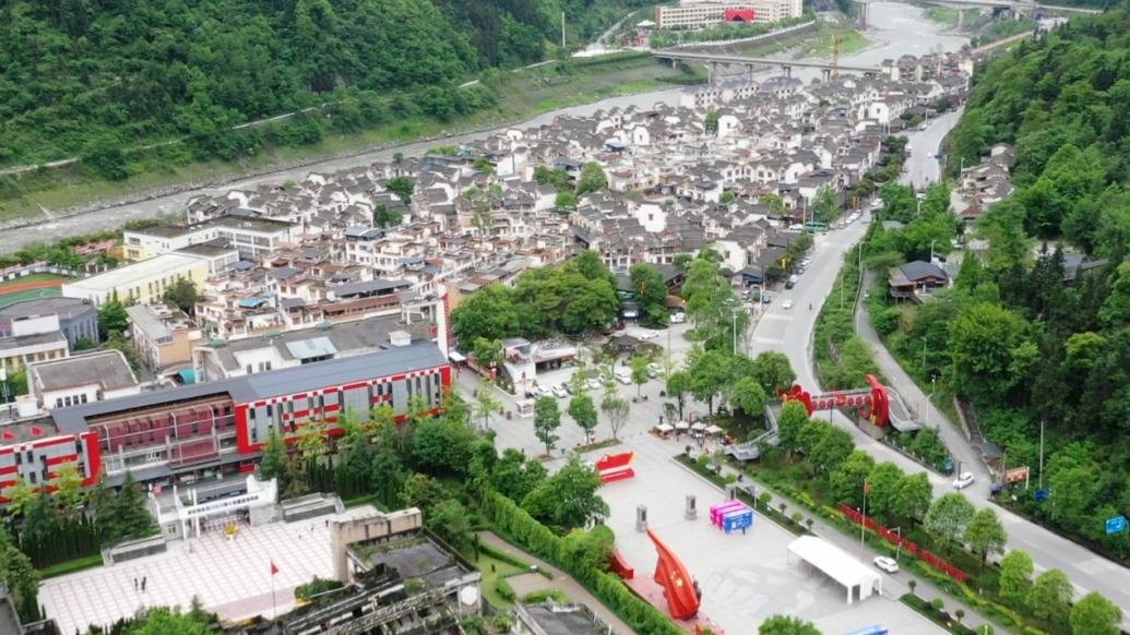 汶川地震十五周年，航拍新生后的映秀