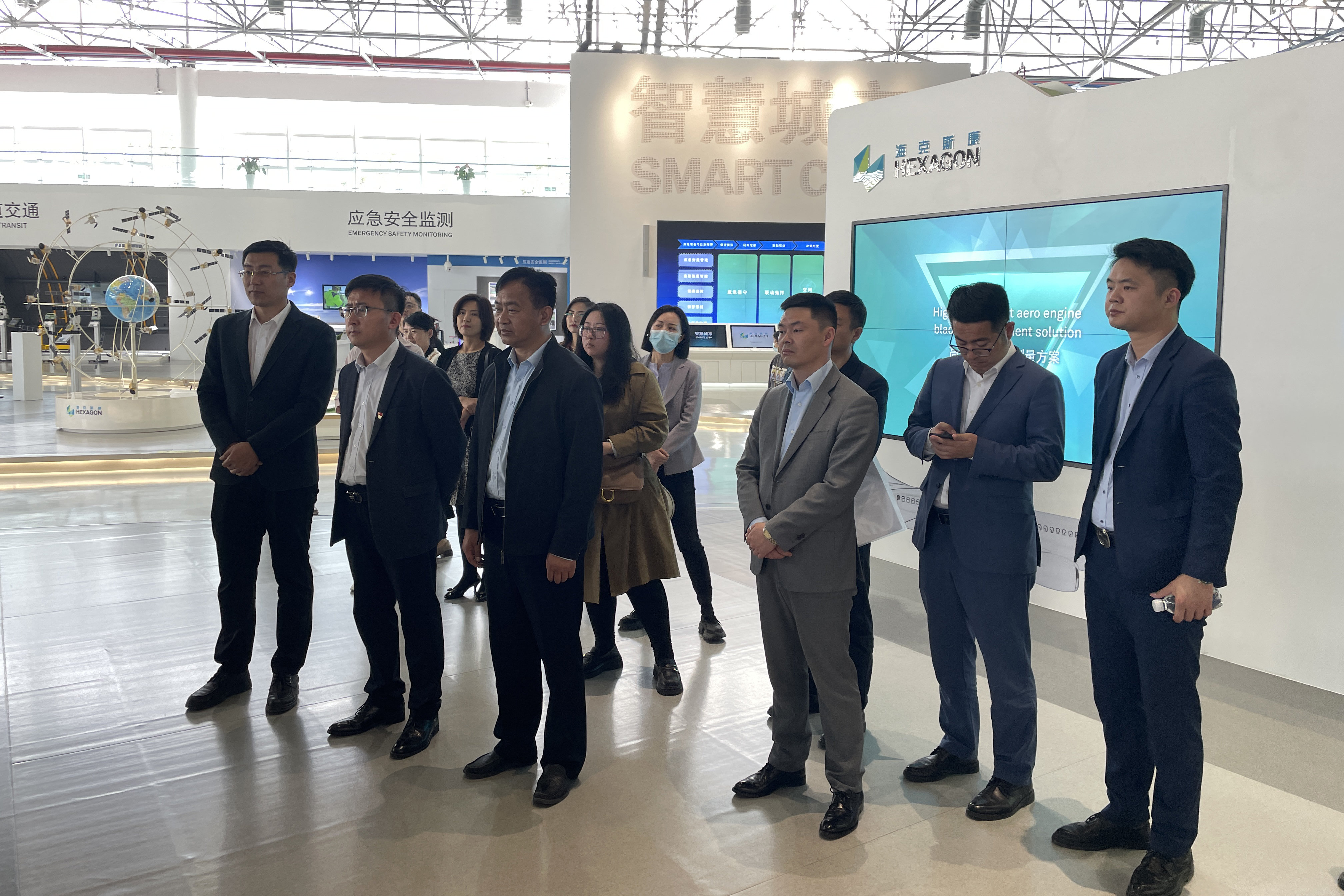 青岛市工信局组织企业在海克斯康开展“创新管理企业行”活动