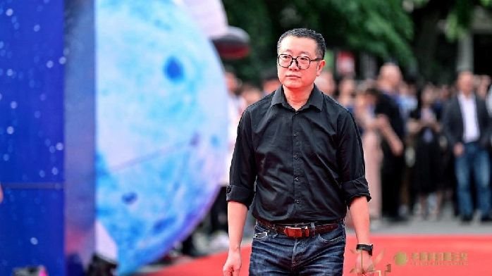 AI时代如何创作?刘慈欣、何夕、韩松共话科幻文学未来_凤凰网