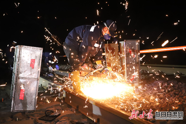 兰新铁路第一阶段“集中修”顺利收官