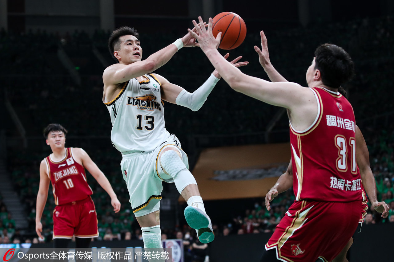 辽宁男篮4-0横扫浙江队 夺队史第3个CBA总冠军
