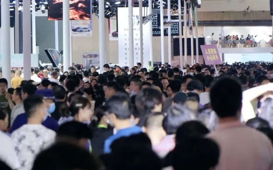 各地客商纷至沓来