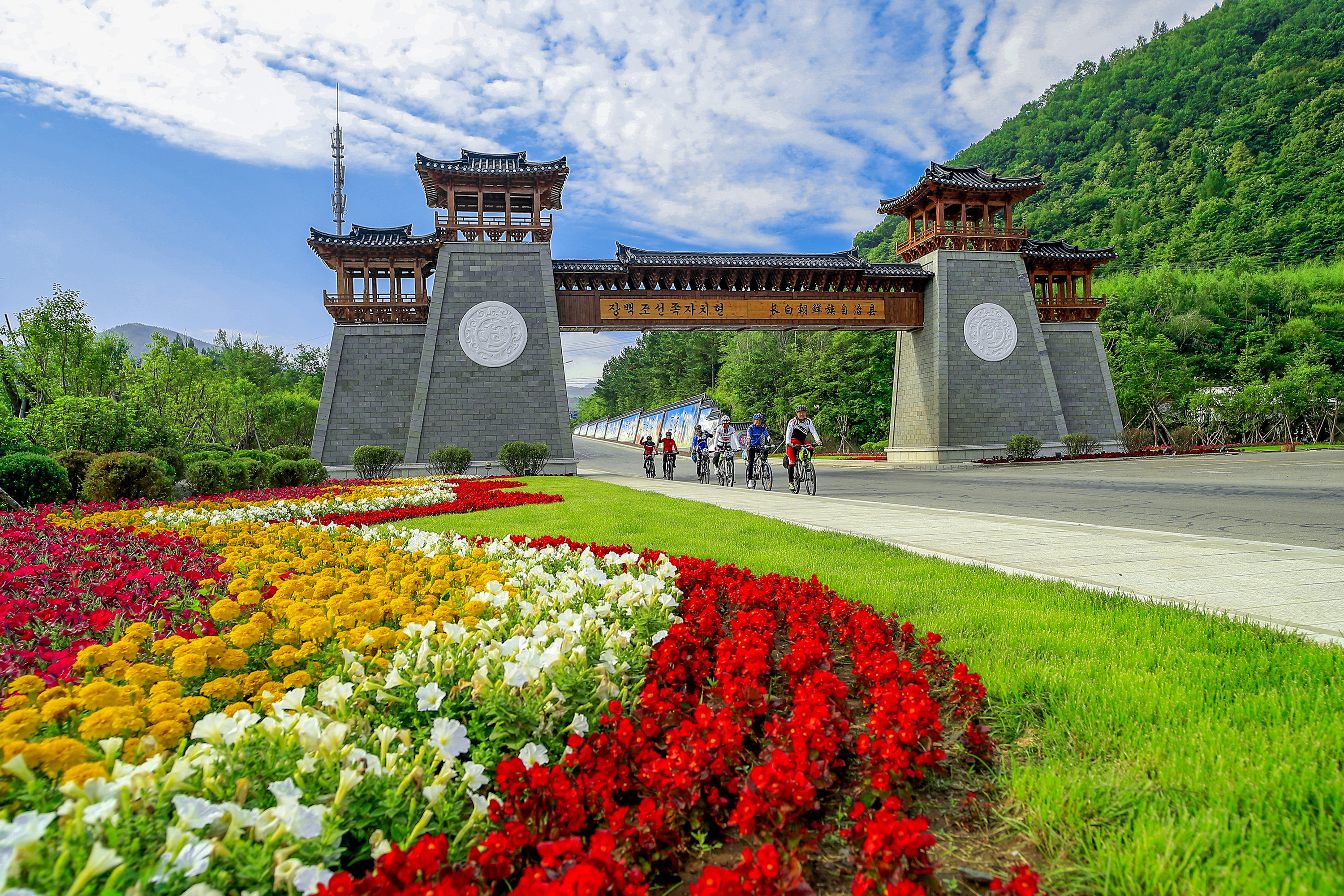 长白朝鲜族自治县多大图片