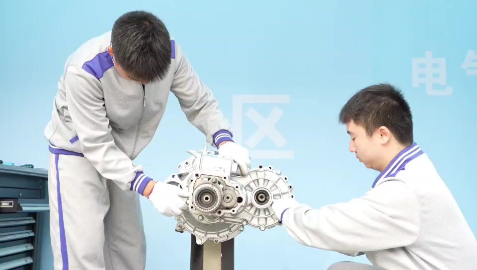 “2023年江西省职业教育活动周”暨“2023年赣州市职业教育活动月”启动仪式