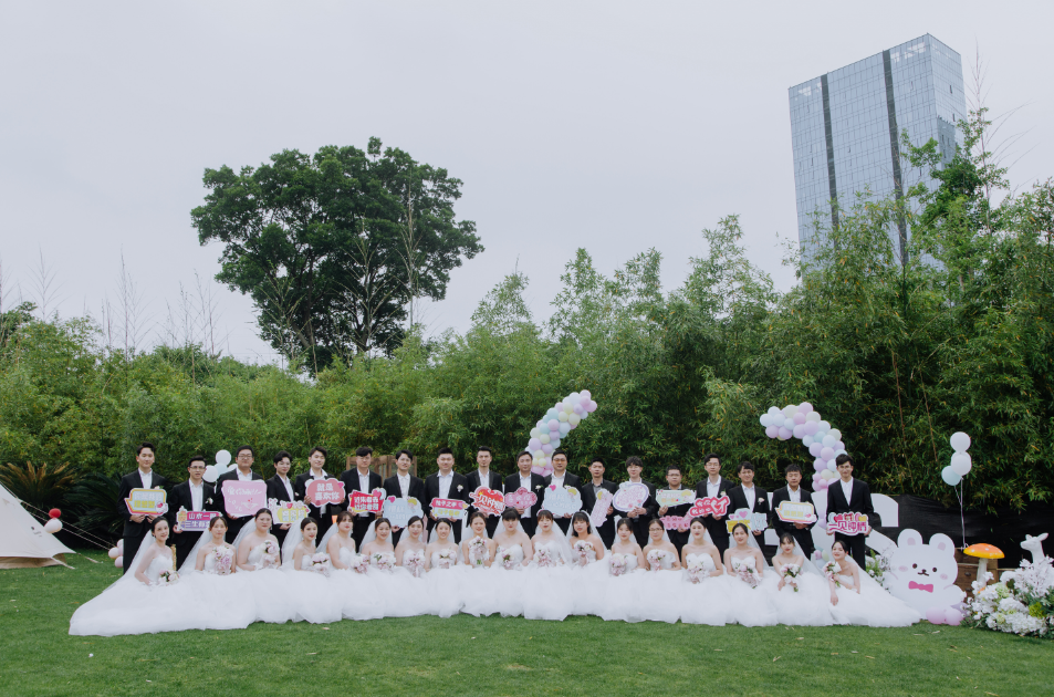 “520”,我们结婚吧!宁海18对新人集体婚礼浪漫倾城