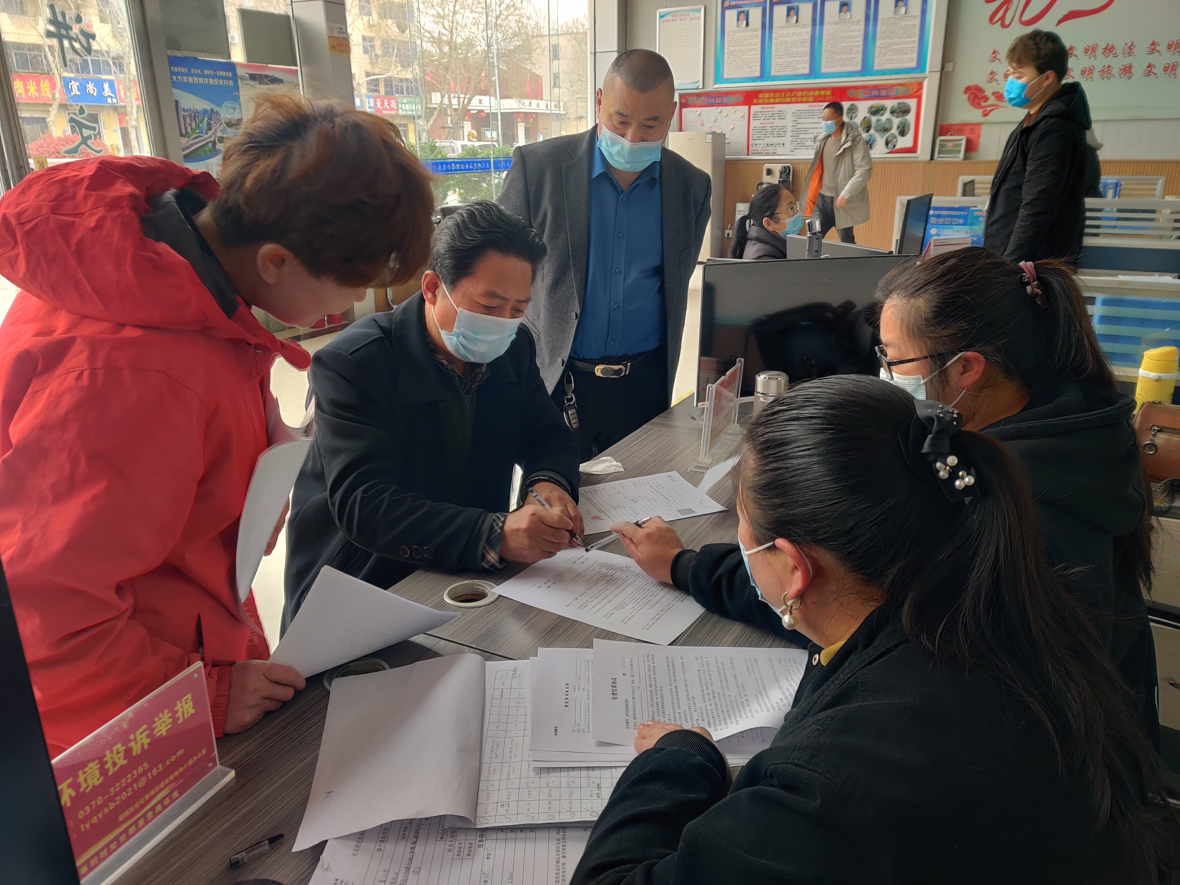 商丘市梁园区东风街道:“小窗口”“大服务”