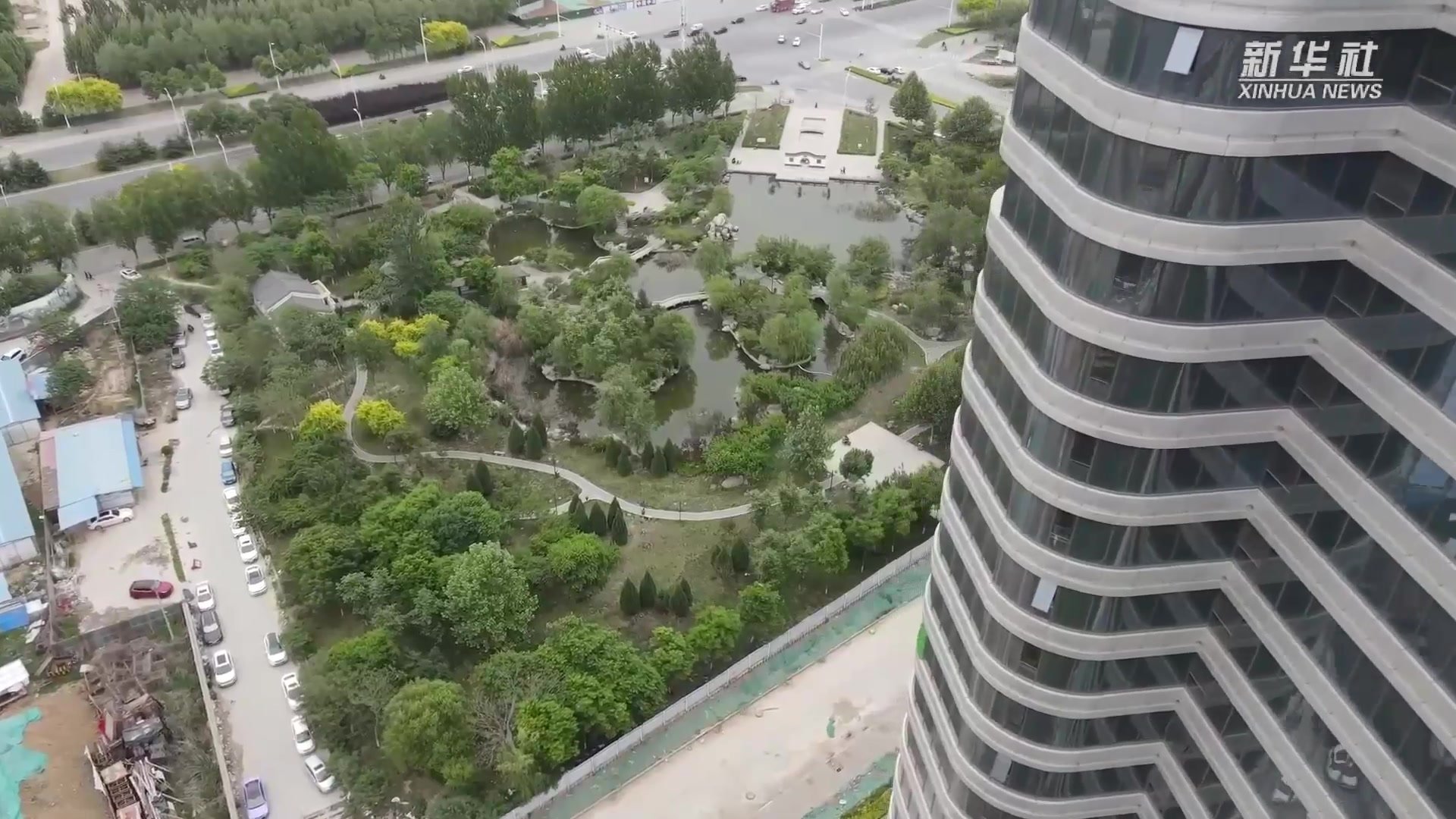 河北保定：推窗见绿“口袋公园”提升居民幸福感