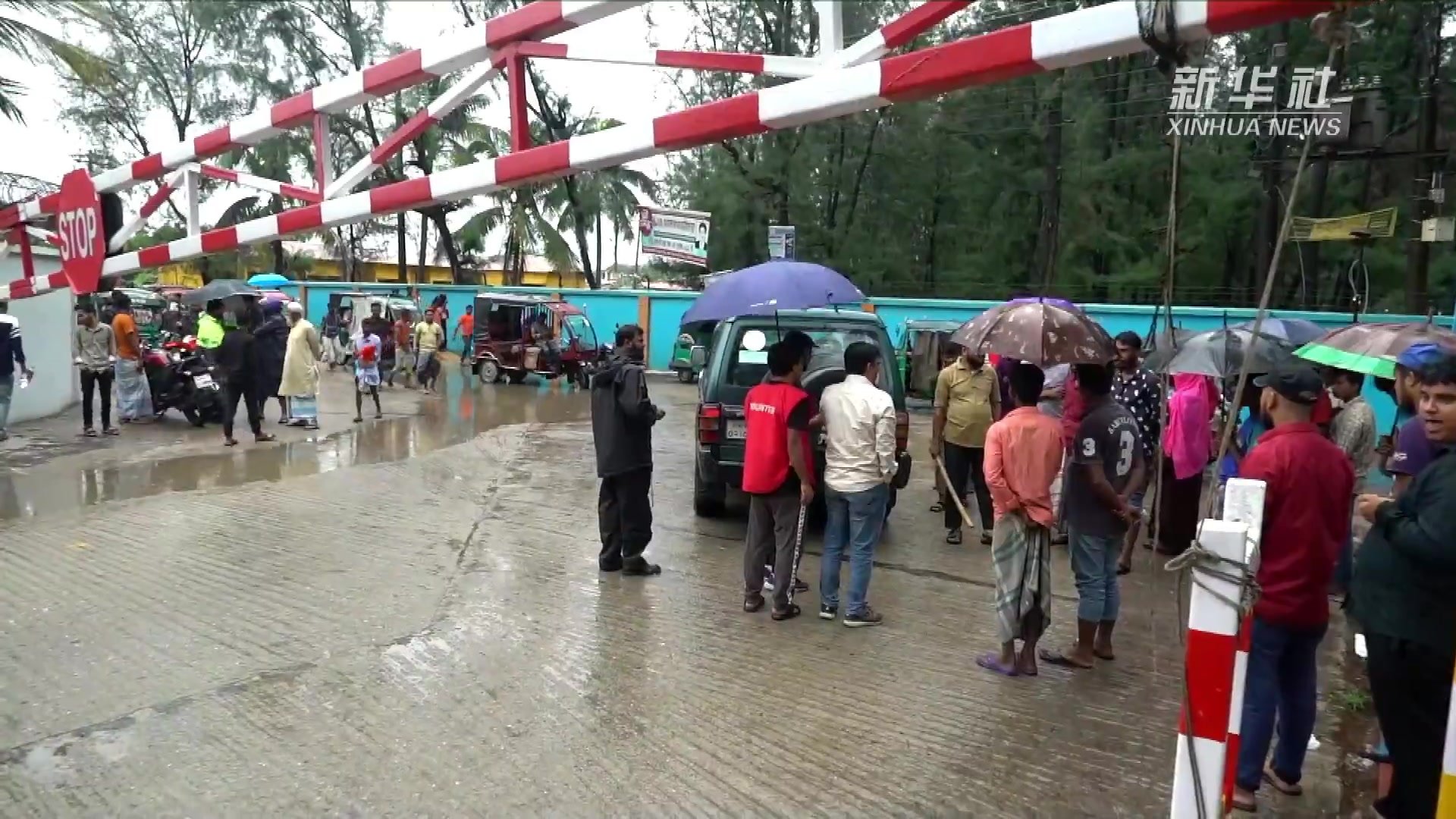 热带气旋“穆查”袭击孟加拉国东南部