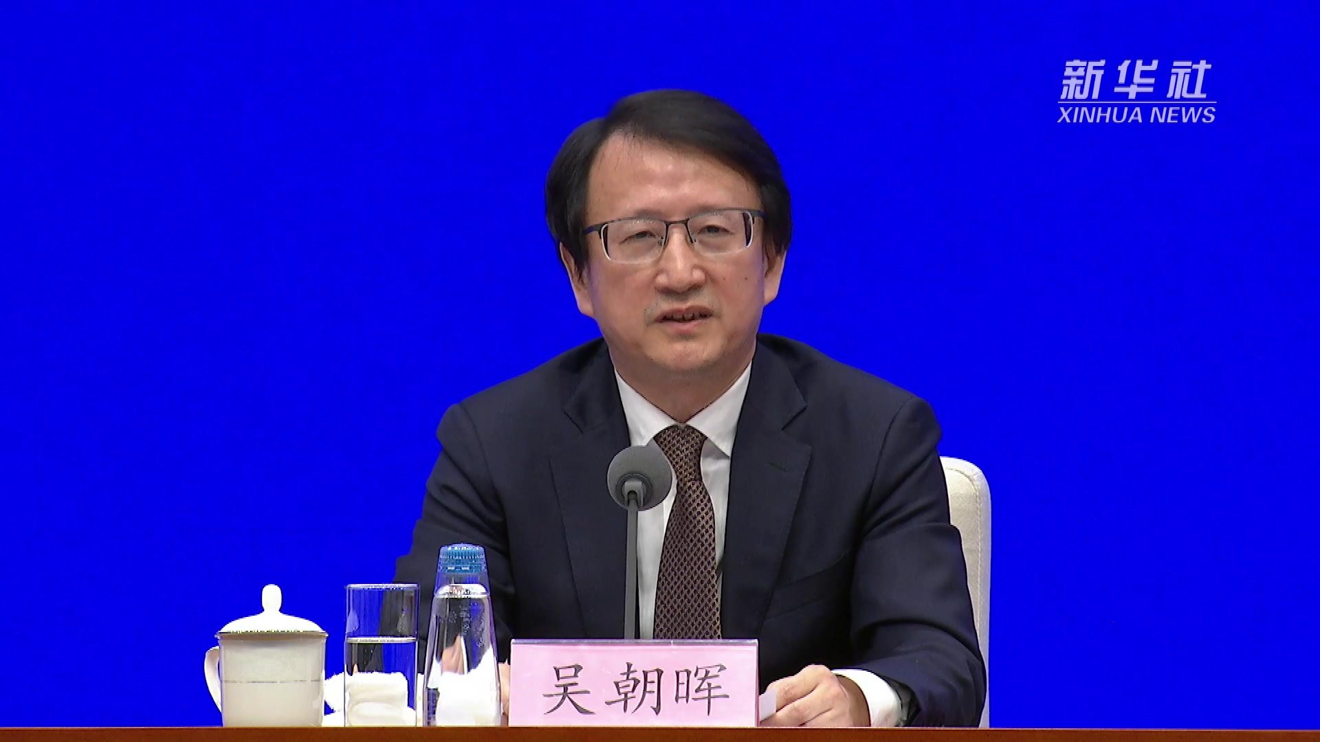 目前我国已与160多个国家与地区建立了科技合作关系