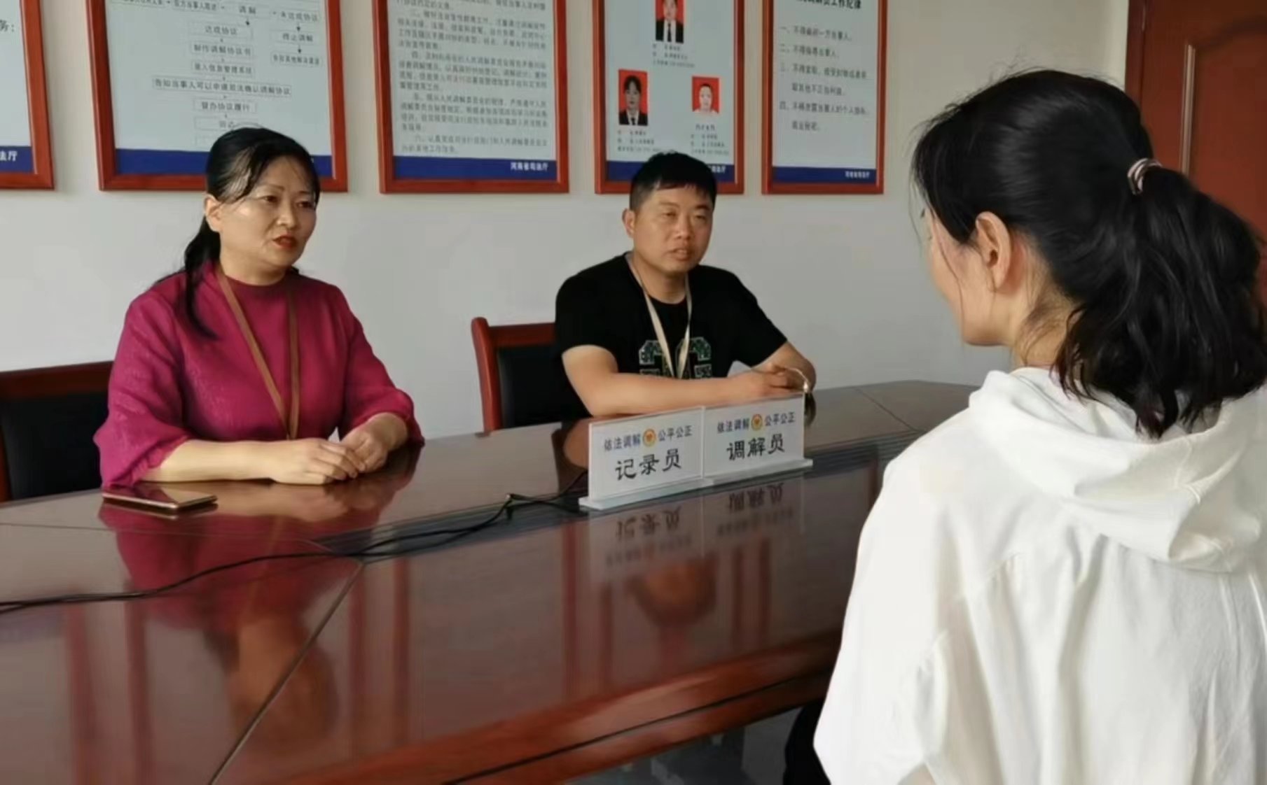 商丘市梁园区东风街道:“小窗口”“大服务”