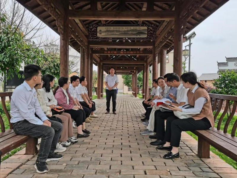 赣州职业技术学院开展红色走读主题党日活动