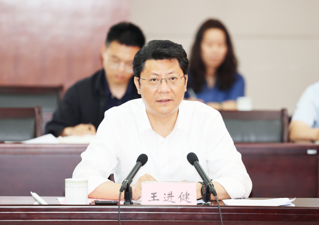 扬州市委书记王进健赴宝应调研扎实推动高质量发展争先进位