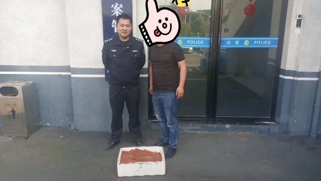 弹体完整!修水一村民挖到战争时期遗留炮弹