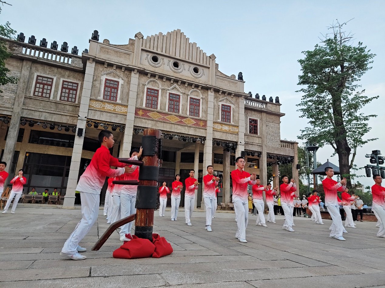 2023中国（江门）侨乡华人嘉年华启动仪式在江门开平赤坎华侨古镇举行