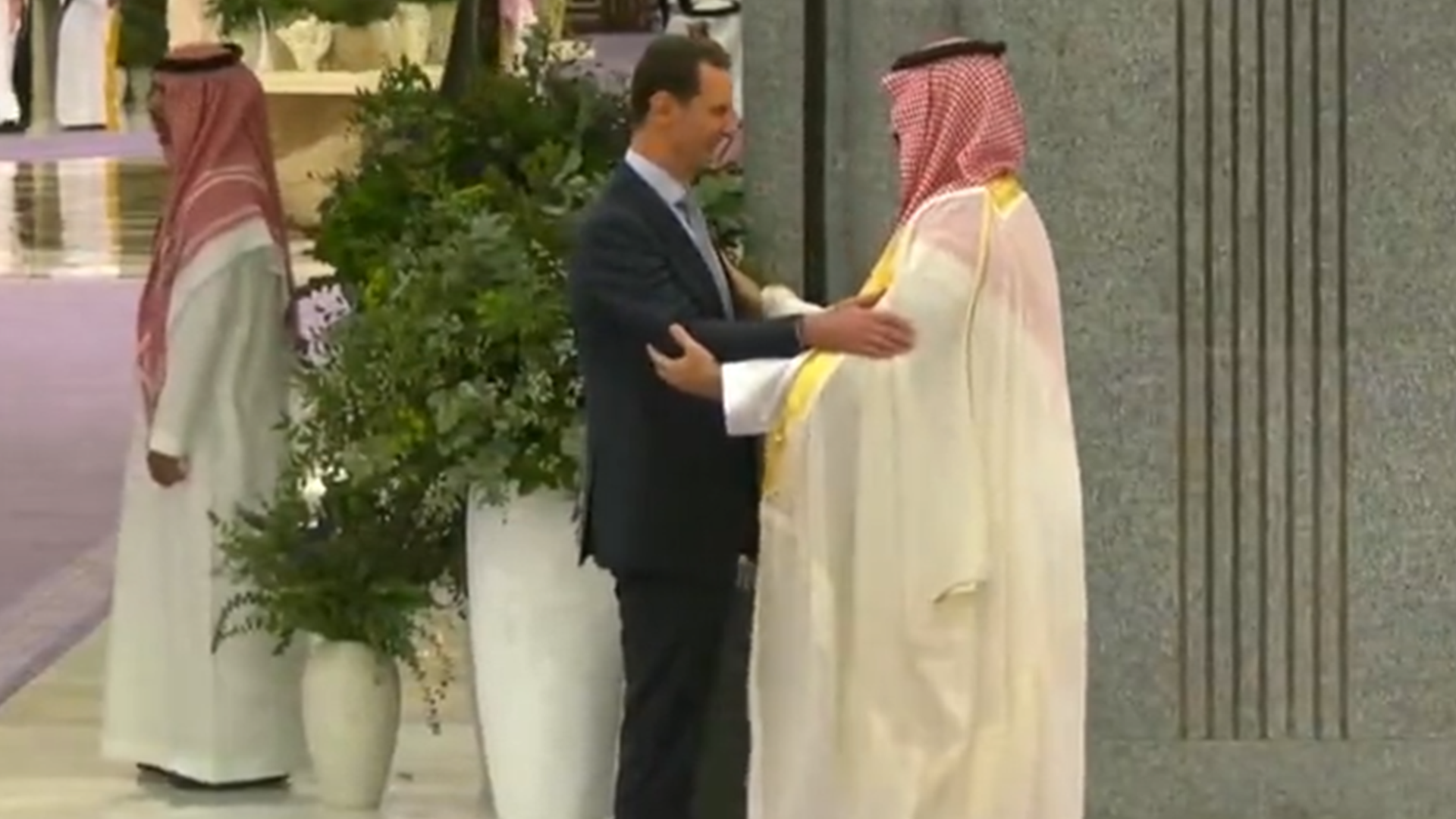 沙特王储欢迎叙利亚回归阿盟：很高兴看到阿萨德出席峰会