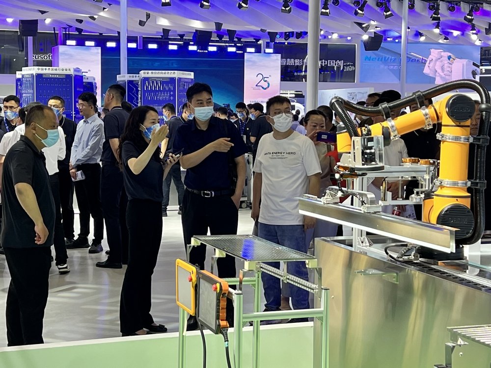 尽显鲁企风采 新华医疗亮相第87届中国国际医疗器械博览会