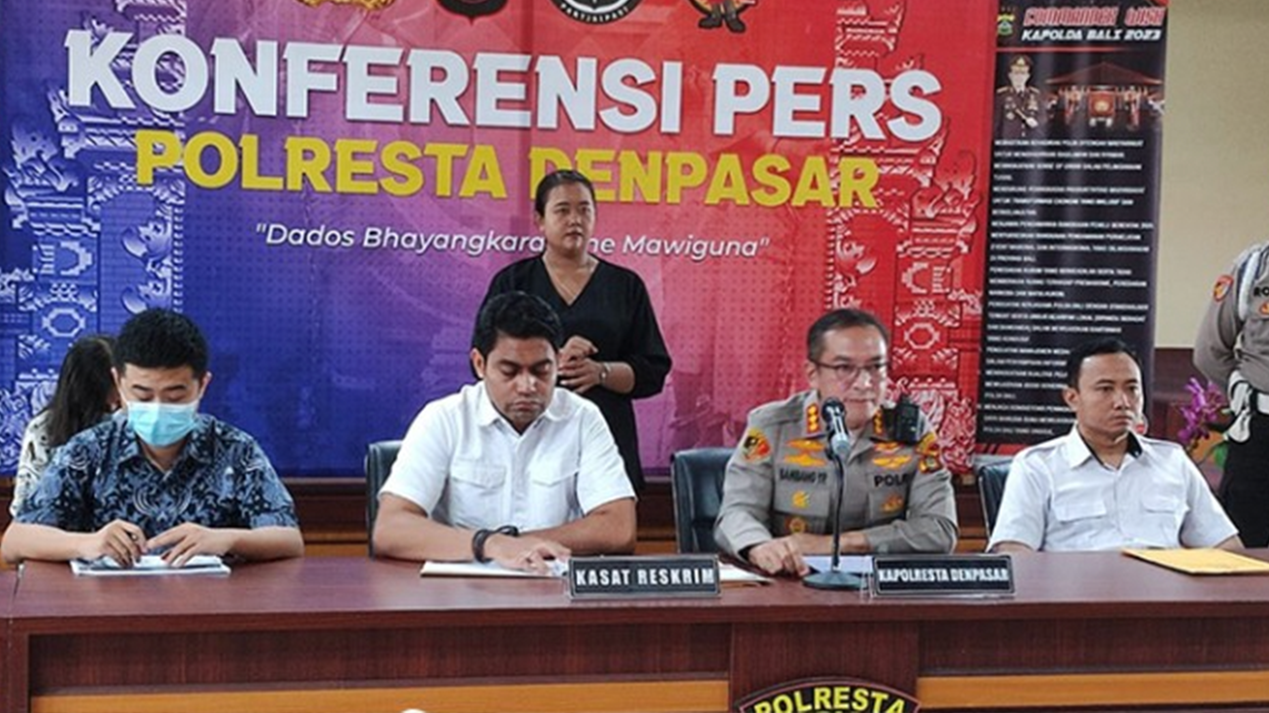 印尼警方通报巴厘岛中国游客命案，男子杀害女友后自杀